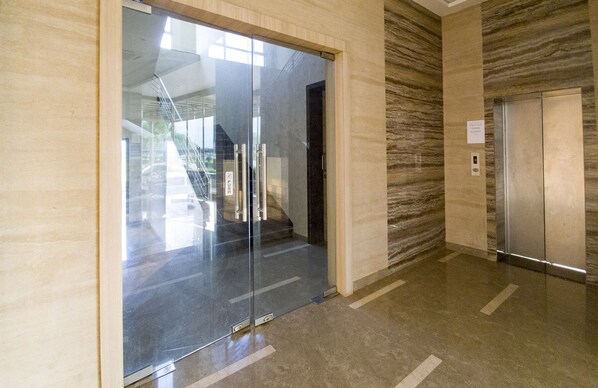 Lobby - Hotel Grand Parivaar (Igatpuri)