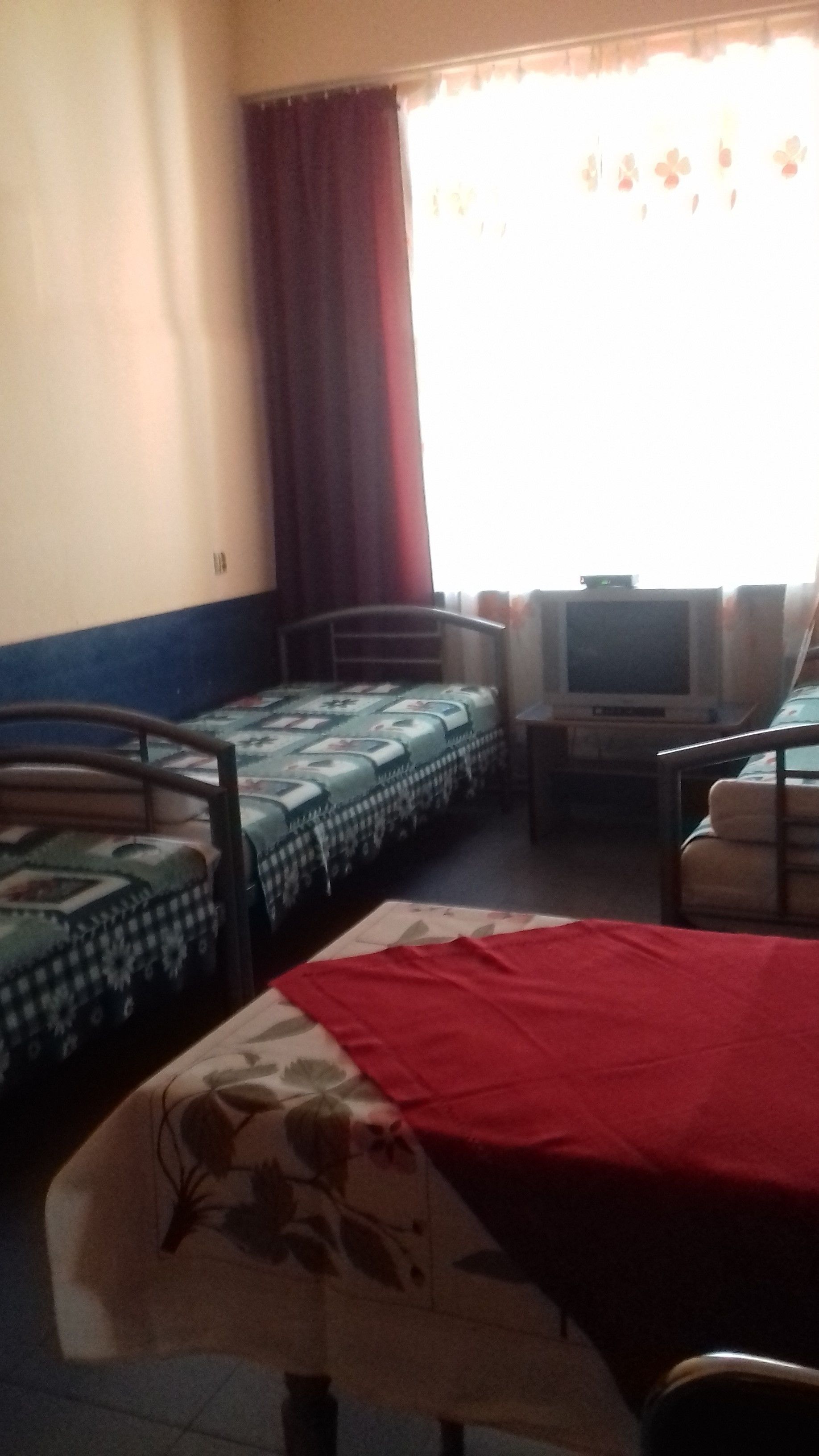 Triple Room, Shared Bathroom (2) | Bathroom | Towels