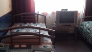 Triple Room, Shared Bathroom (2) | Wi-fi percuma, cadar katil 