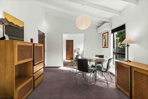 Village Apartment, just steps from shops, cafes, bars and restaurants