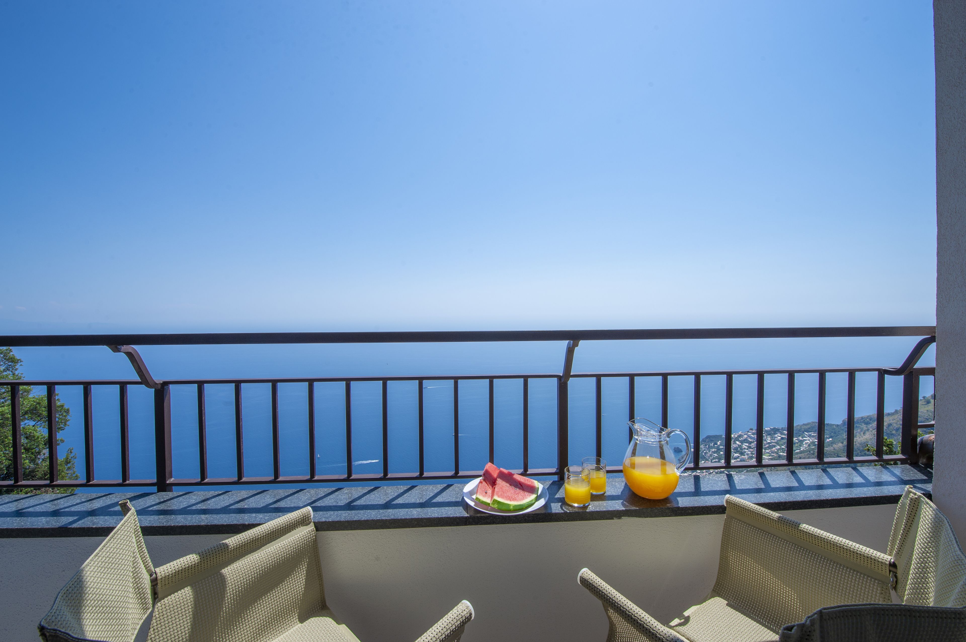 Luxe driepersoonskamer | Balkon