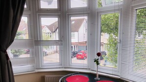 Double Room, Shared Bathroom (RP2 RP4 RP5) - Russland Rooms (Harrow)