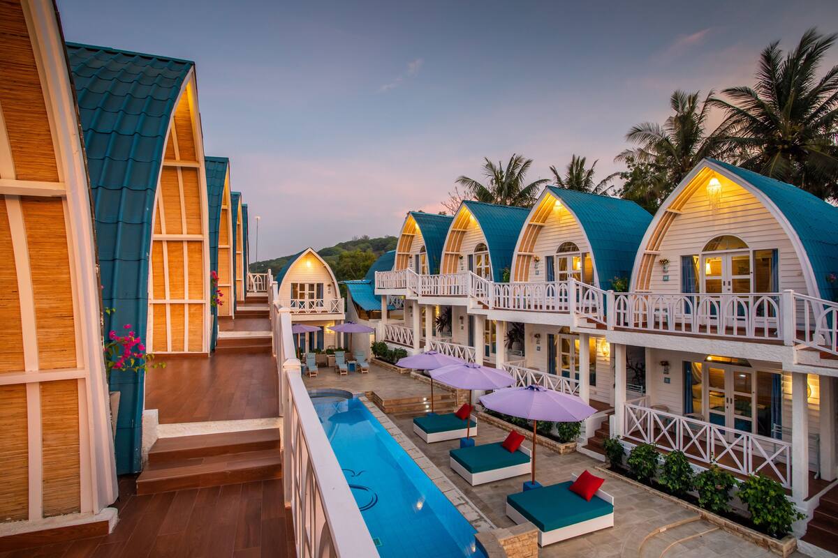 ตู้นิรภัยในห้องพัก, โต๊ะทำงาน, ห้องเก็บเสียง, Wi-Fi ฟรี