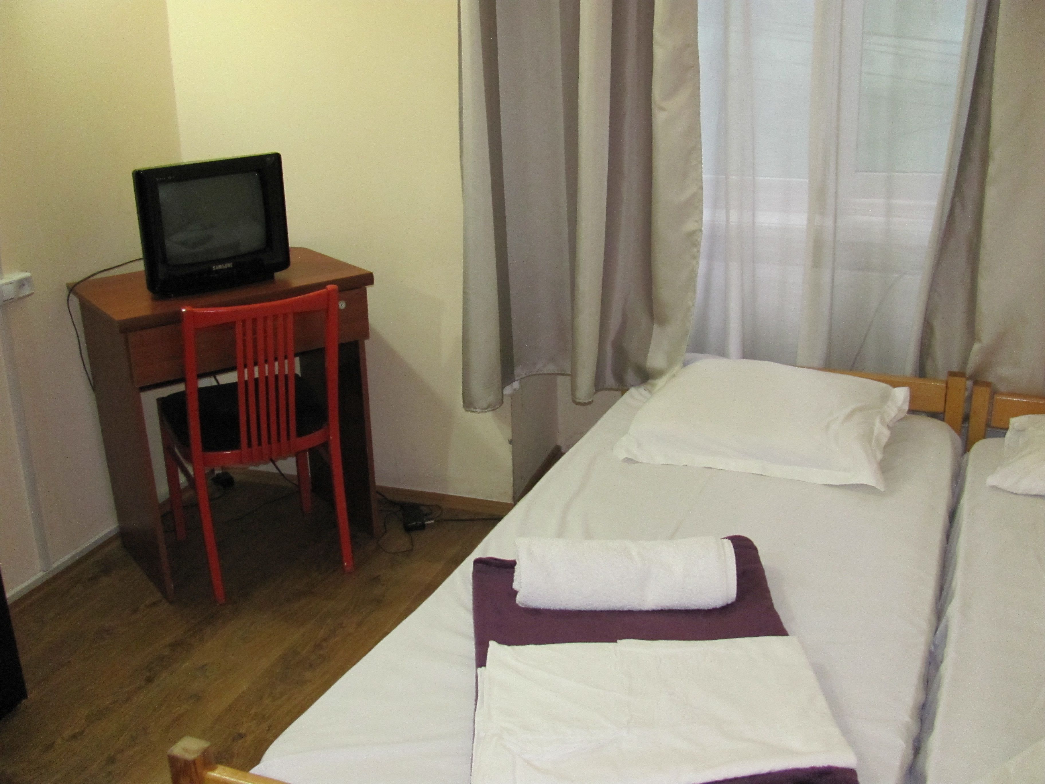 Business Twin Room, Private Bathroom | Egyptian cotton sheets, premium bedding, individually decorated