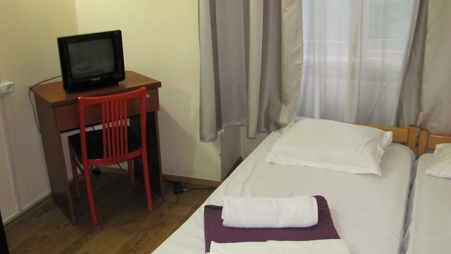 Lucky Travelers Room - hostel