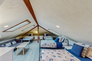 2 bedrooms, Internet, bed sheets