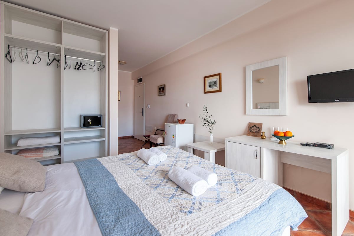 1 habitación y caja de seguridad en la habitación
