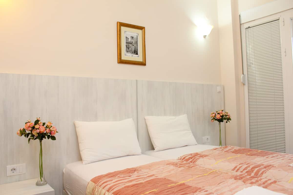 1 habitación y caja de seguridad en la habitación