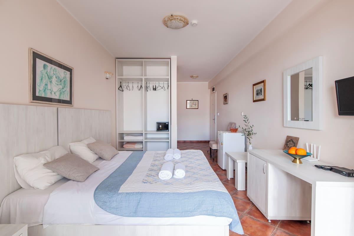 1 habitación y caja de seguridad en la habitación