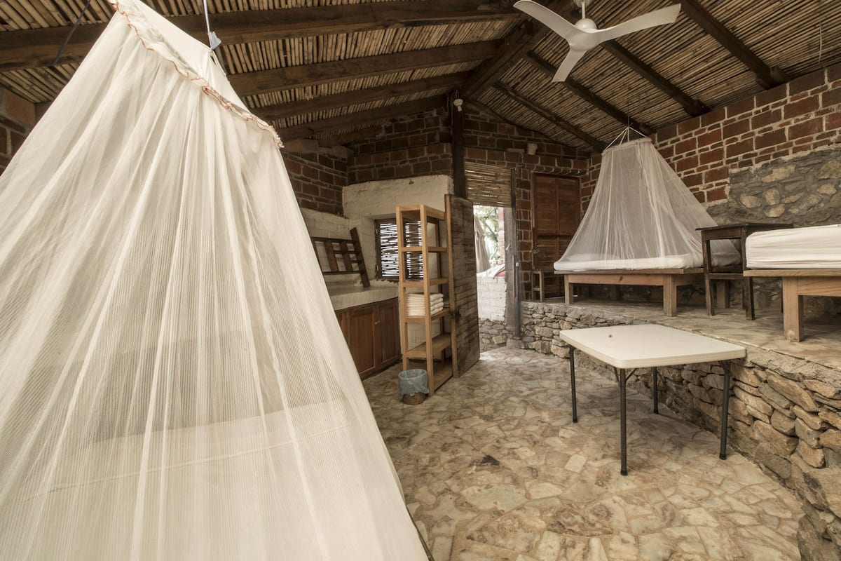 Familie bungalow, 2 slaapkamers, 2 badkamers, aan het strand | Een kluis op de kamer, gratis wifi, beddengoed