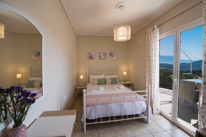 2 Schlafzimmer, hochwertige Bettwaren, Zimmersafe, Verdunkelungsvorhänge