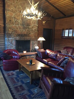 Interior - Historic Cabin with Spectacular Views! Full Kitchen, Walk into RMNP #20-NCD0303 (Estes Park)