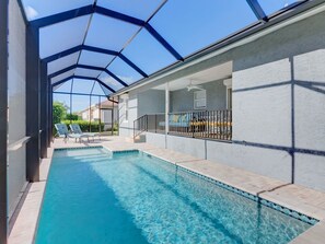 Outdoor pool, a heated pool