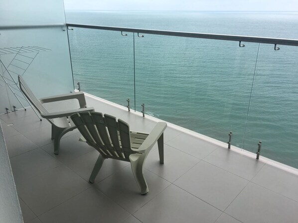 家庭公寓, 多张床 | 露台