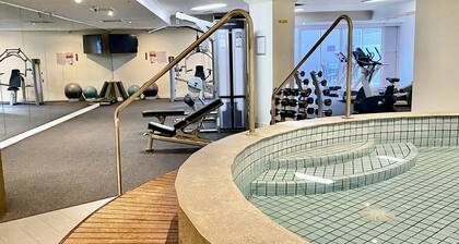 Apartment Melbourne Southbank, including secure parking space for one car.