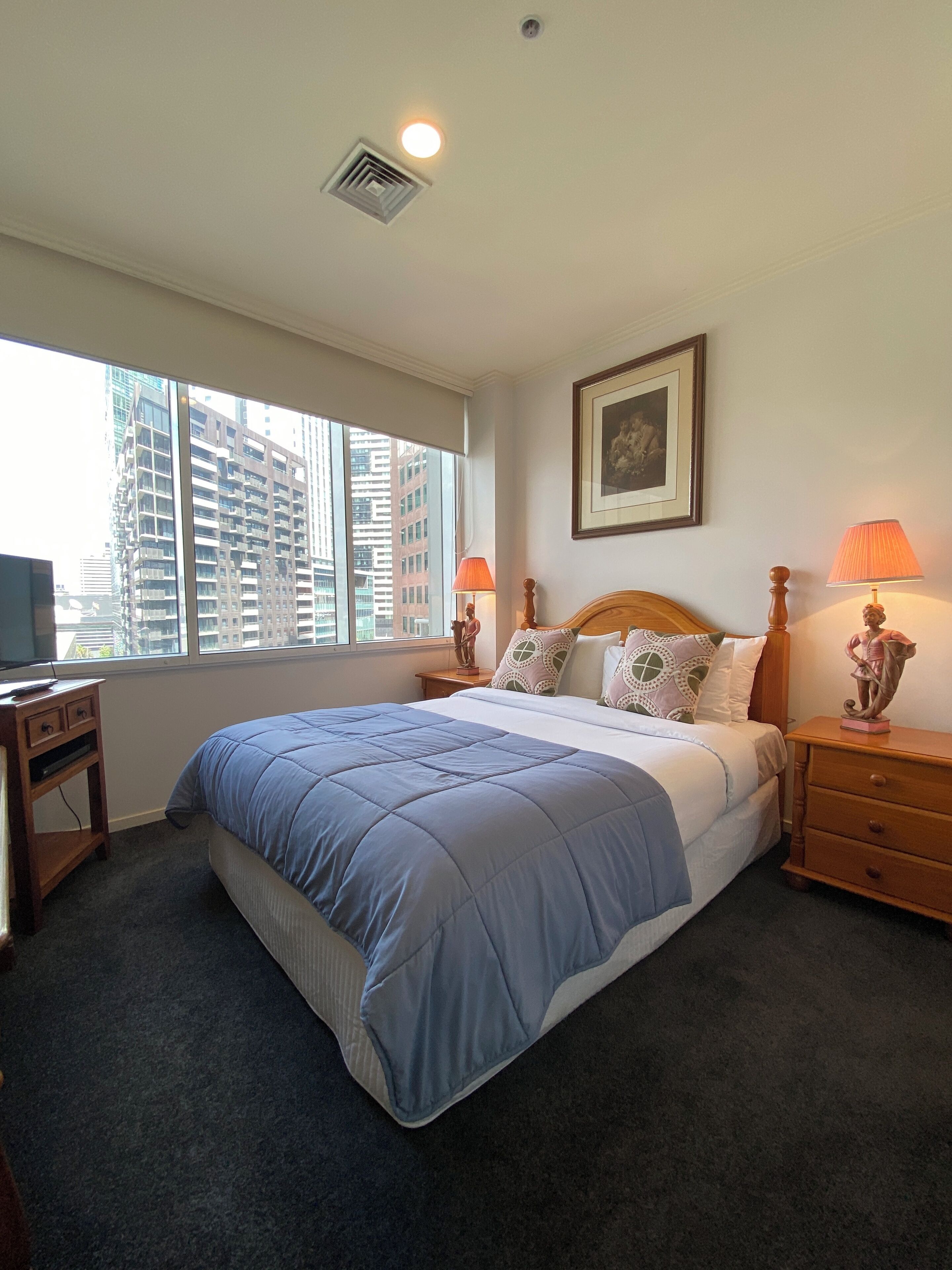 2 bedrooms, iron/ironing board, travel cot, free WiFi