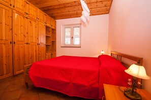 1 bedroom, iron/ironing board, free WiFi - Villa attached to the sea, 4 beds (Piana Calzata)