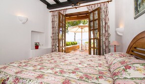 4 Schlafzimmer, Bügeleisen/Bügelbrett, kostenloses WLAN