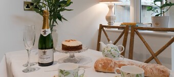 Residenza a 3 piani di Bijou, 4 posti letto, centro di Tetbury