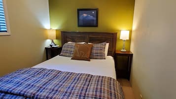 2 habitaciones, tabla de planchar con plancha, wifi y ropa de cama