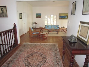 TV, books - Magnificent colonial villa in a 150 hectares property, Saint Lucia Soufrière (Soufrière)