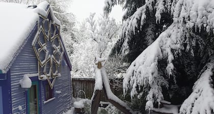 Magic Barn, Walk Score 93!