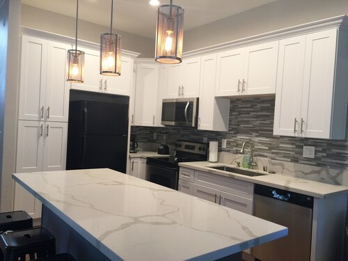 Ideally centrally located apartment in the South Coast Metro