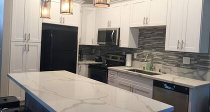 Ideally centrally located apartment in the South Coast Metro