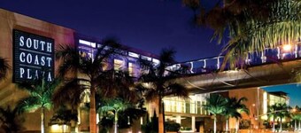 Ideally centrally located apartment in the South Coast Metro