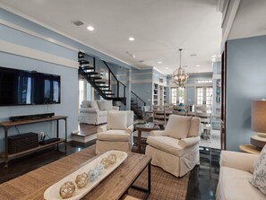 Smart TV, fireplace, stereo