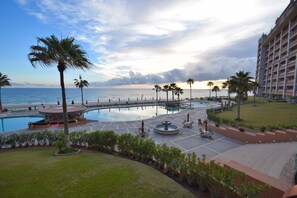 A heated pool - One FREE night.  Book 2 nights and get a 3rd night for Free at the Sonoran Sun (Puerto Peñasco)