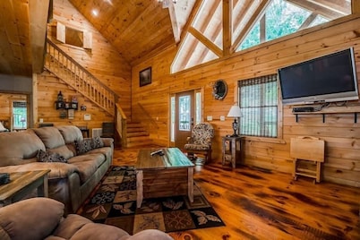 SUNRISE SUMMIT | MOUNTAIN VIEW | PRIVATE | HOT TUB