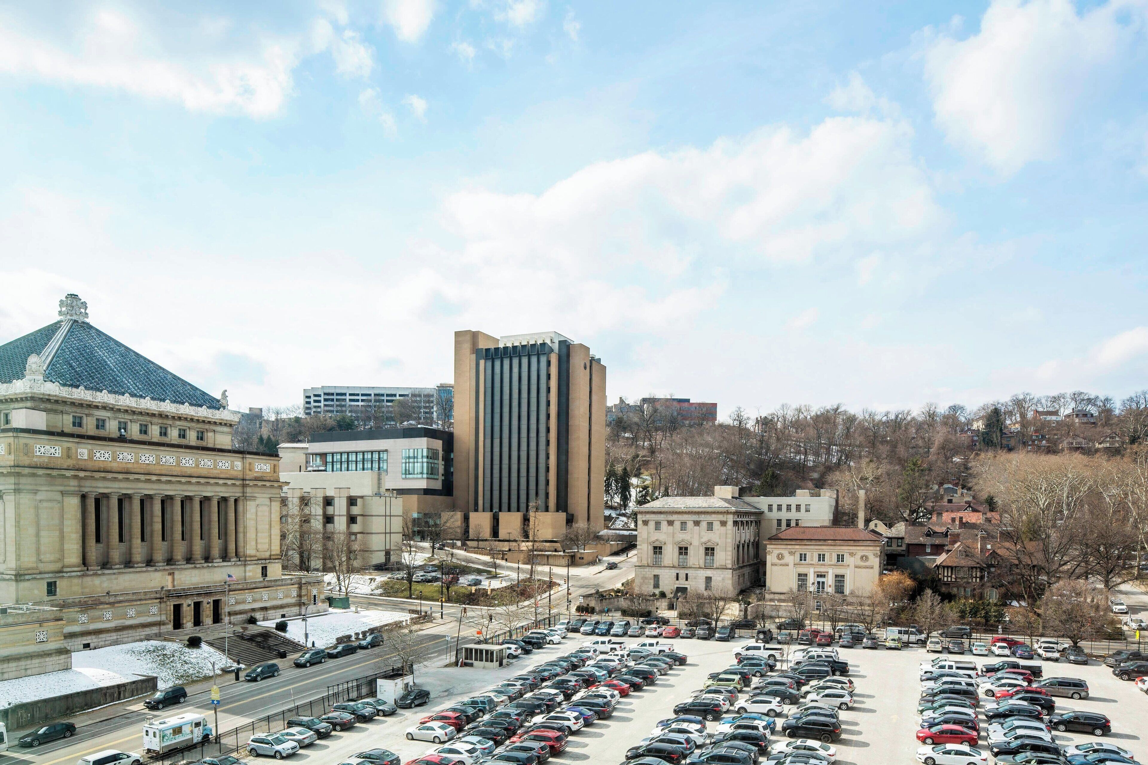 minibar, in-room safe, desk, laptop workspace