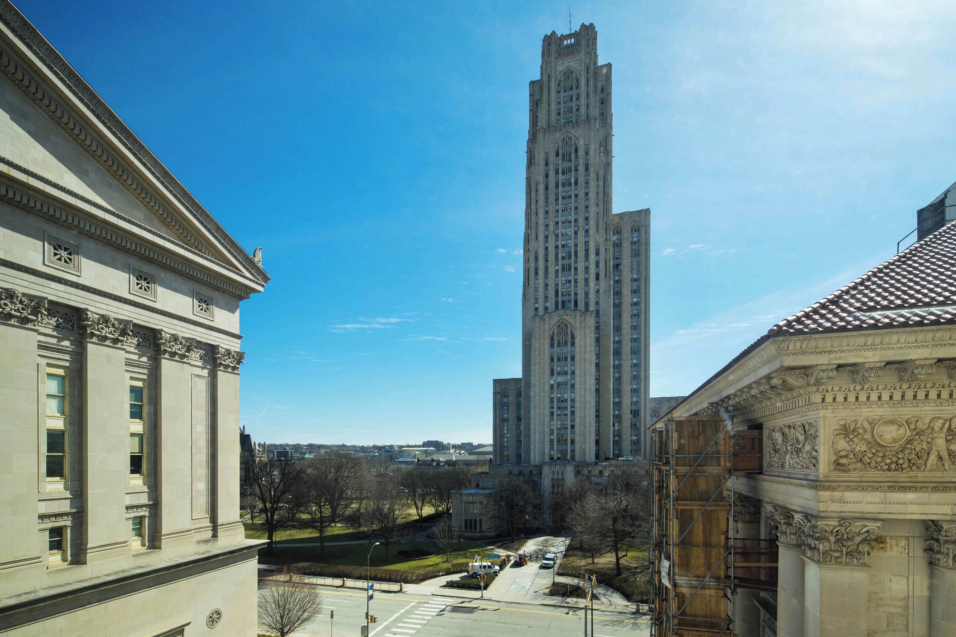 minibar, in-room safe, desk, laptop workspace