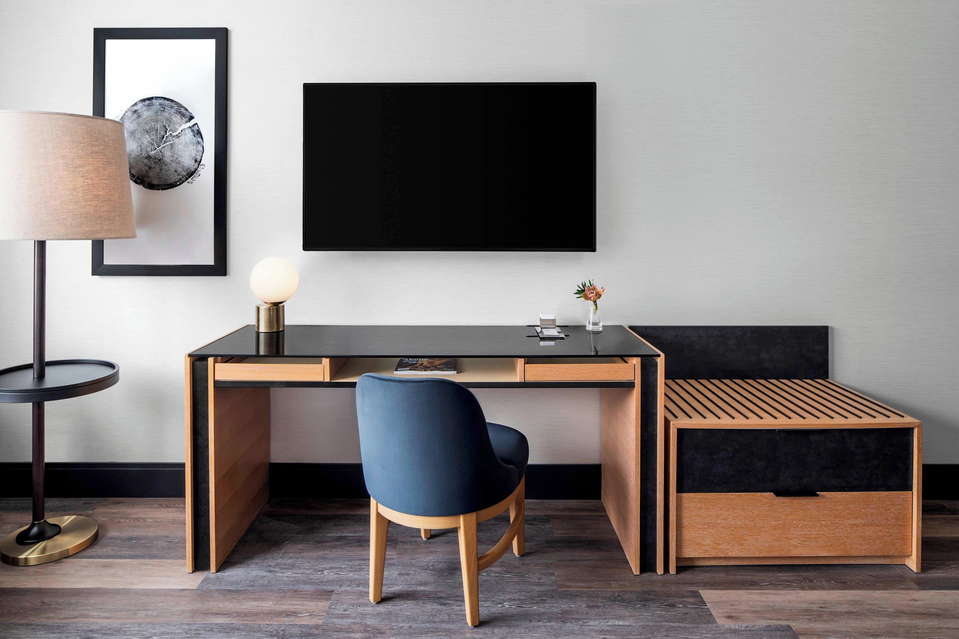 minibar, in-room safe, desk, laptop workspace