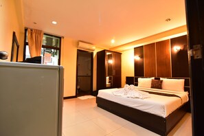 Standard Room | In-room safe, blackout drapes, free WiFi