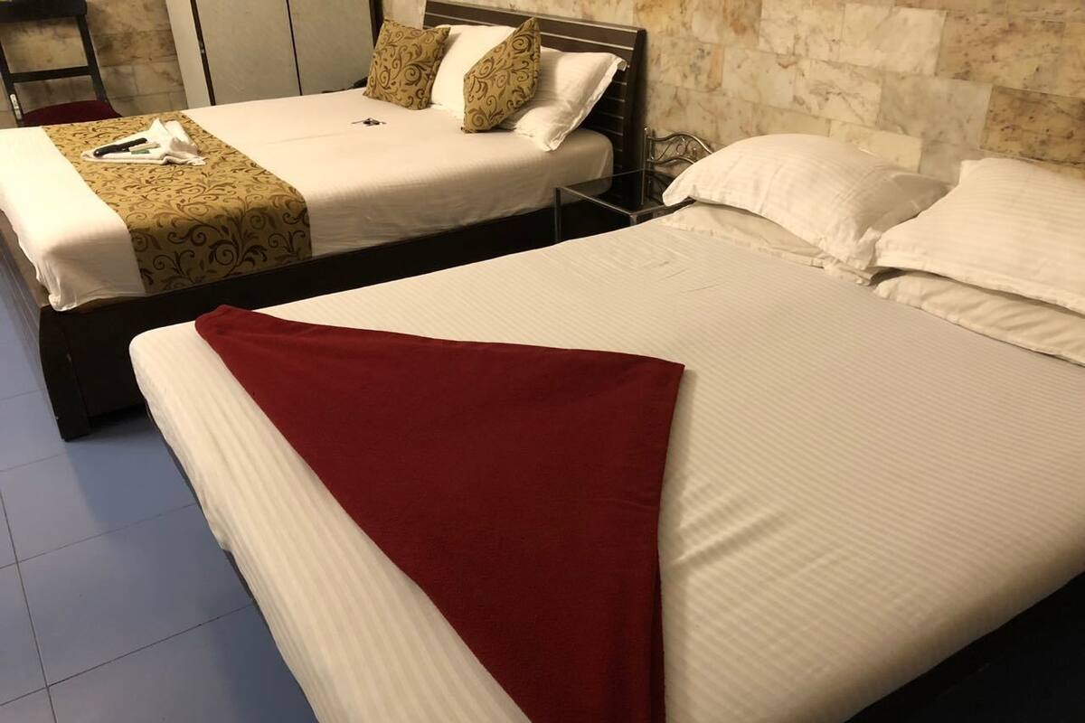 2 bedrooms, cribs/infant beds, free WiFi