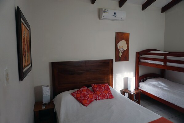 Cabaña familiar, varias camas, para no fumadores | 4 habitaciones y sábanas de algodón egipcio 