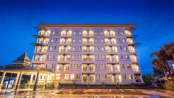 Front of property - evening/night