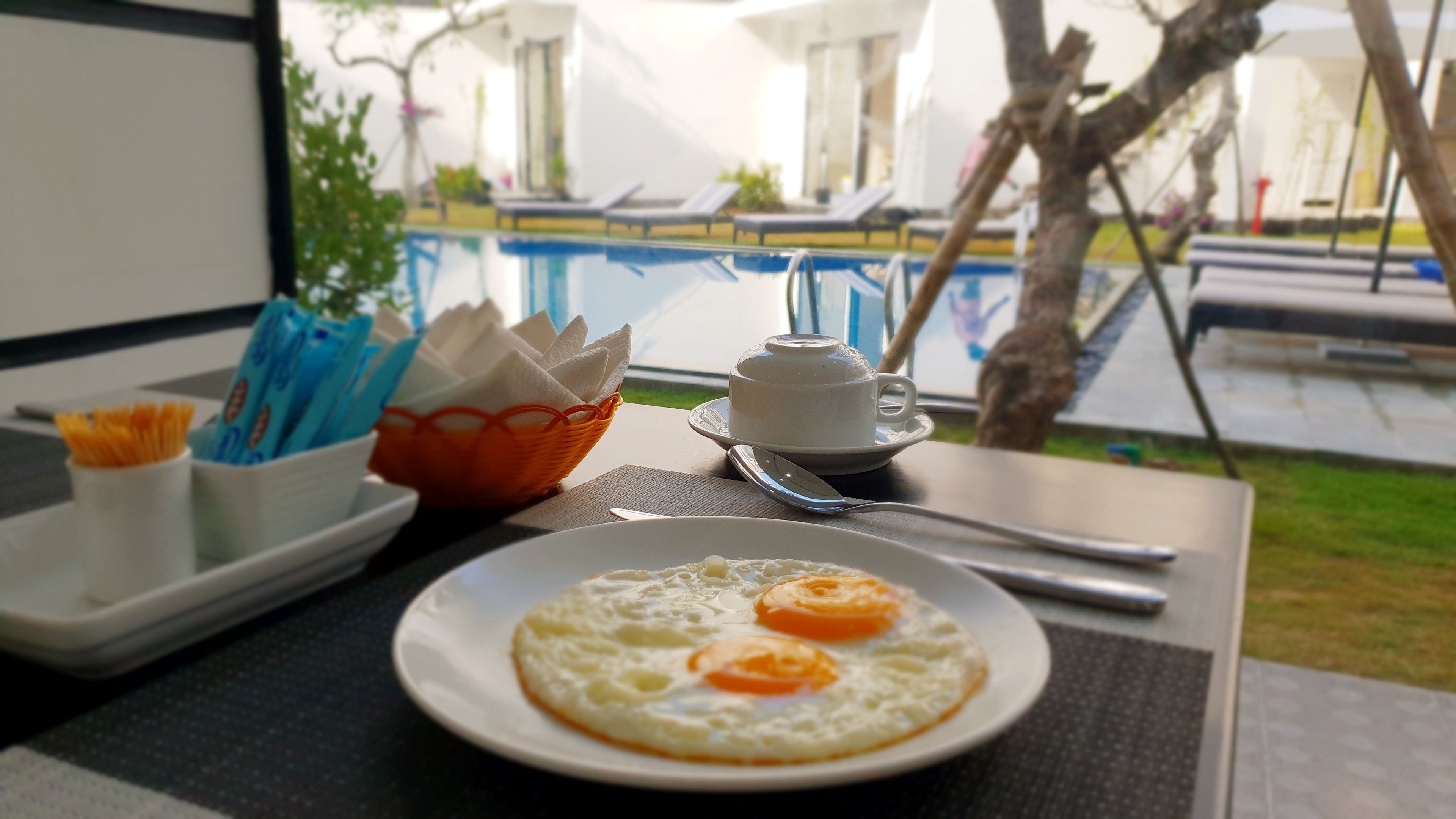 每日供应全套早餐（每人 VND 200000）