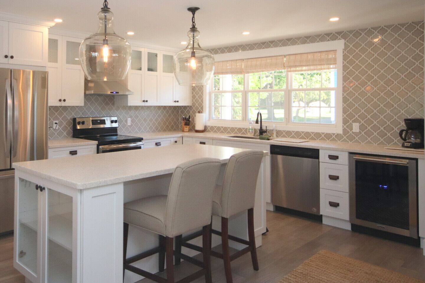 Frigorífic, microones, forn i placa de cuina 