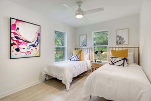 5 habitaciones, escritorio, tabla de planchar con plancha y wifi gratis 