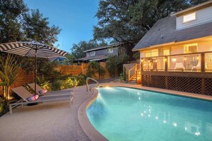 Outdoor pool, a heated pool - Bachelorette Fave w Pool - 2 Miles to Downtown ATX (Austin)