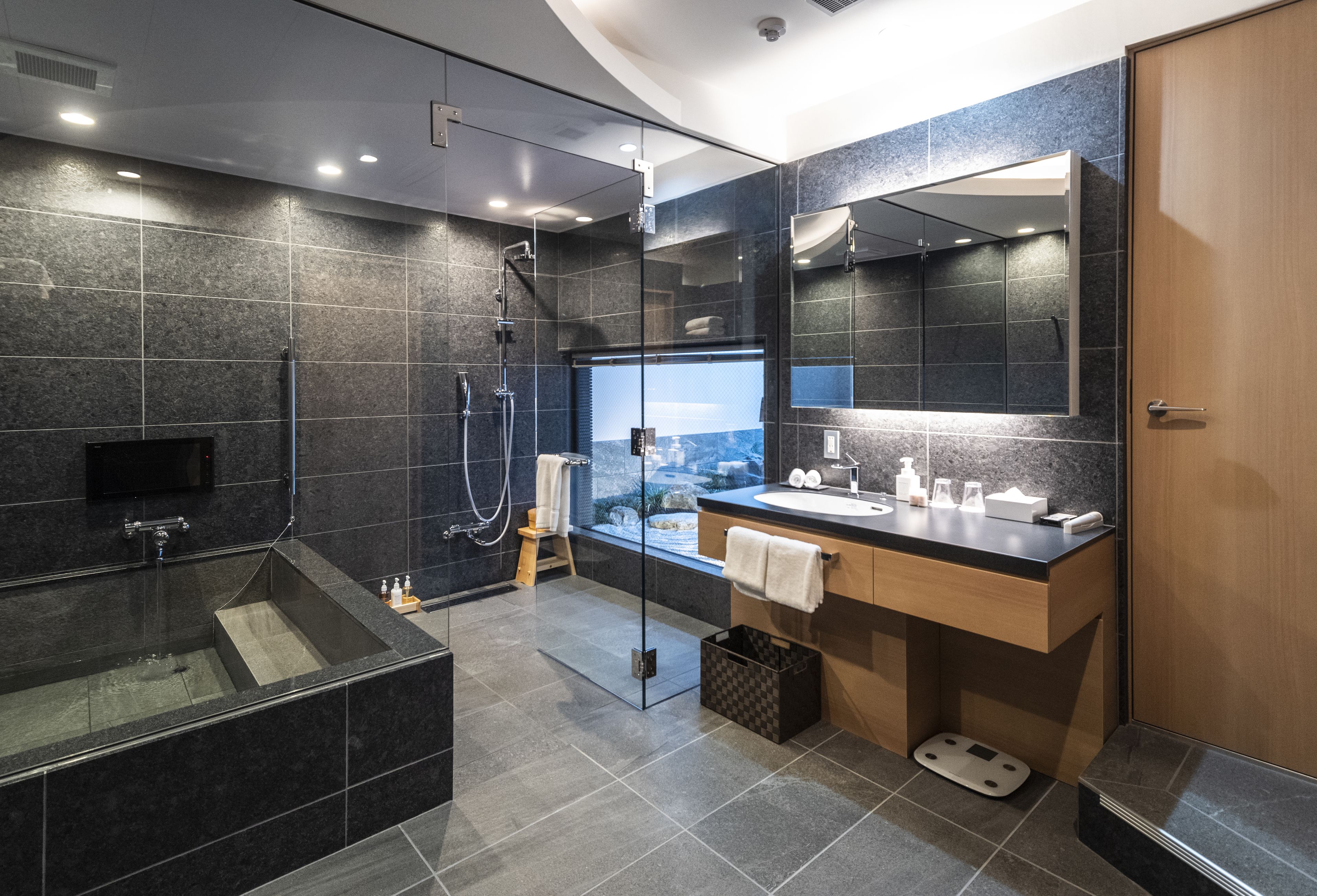 family suite twin room, frosted glass, non smoking | bathroom | separate bathtub and shower, deep-soaking bathtub, rainfall showerhead