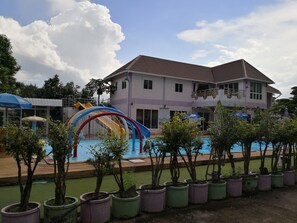 Exterior - Turfan Hotel and Tigger Park (Phon Charoen)