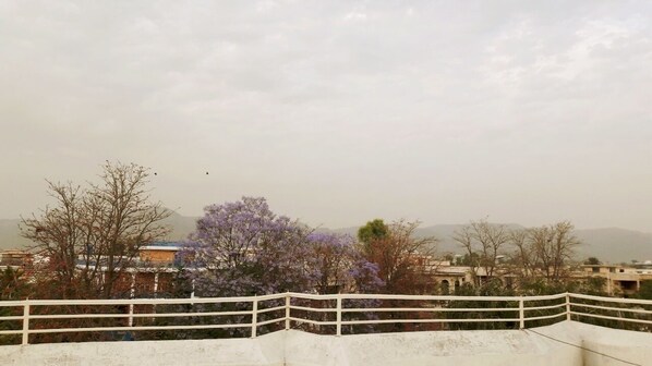 Balcony - Royal Guest House (Islamabad)