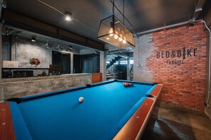 Billiards - Bed & Bike Hostel (Chiang Rai)