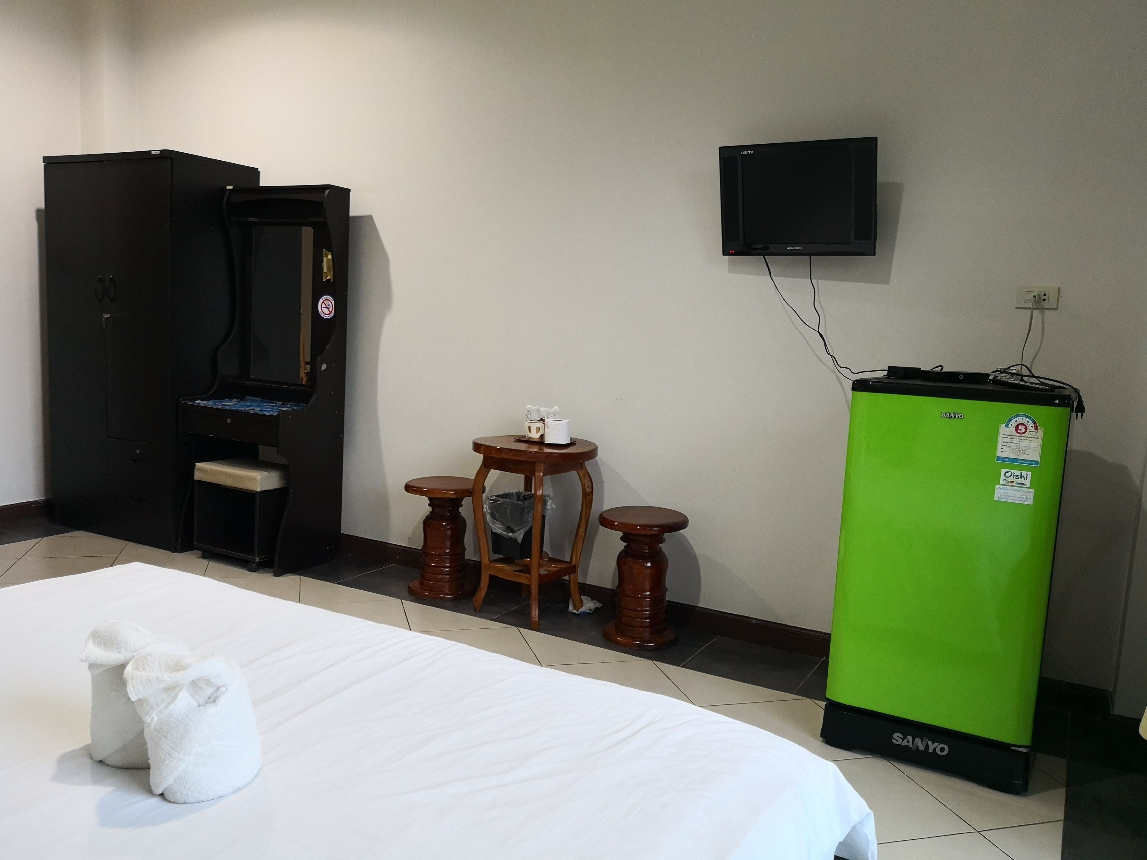 standard double room | room amenity