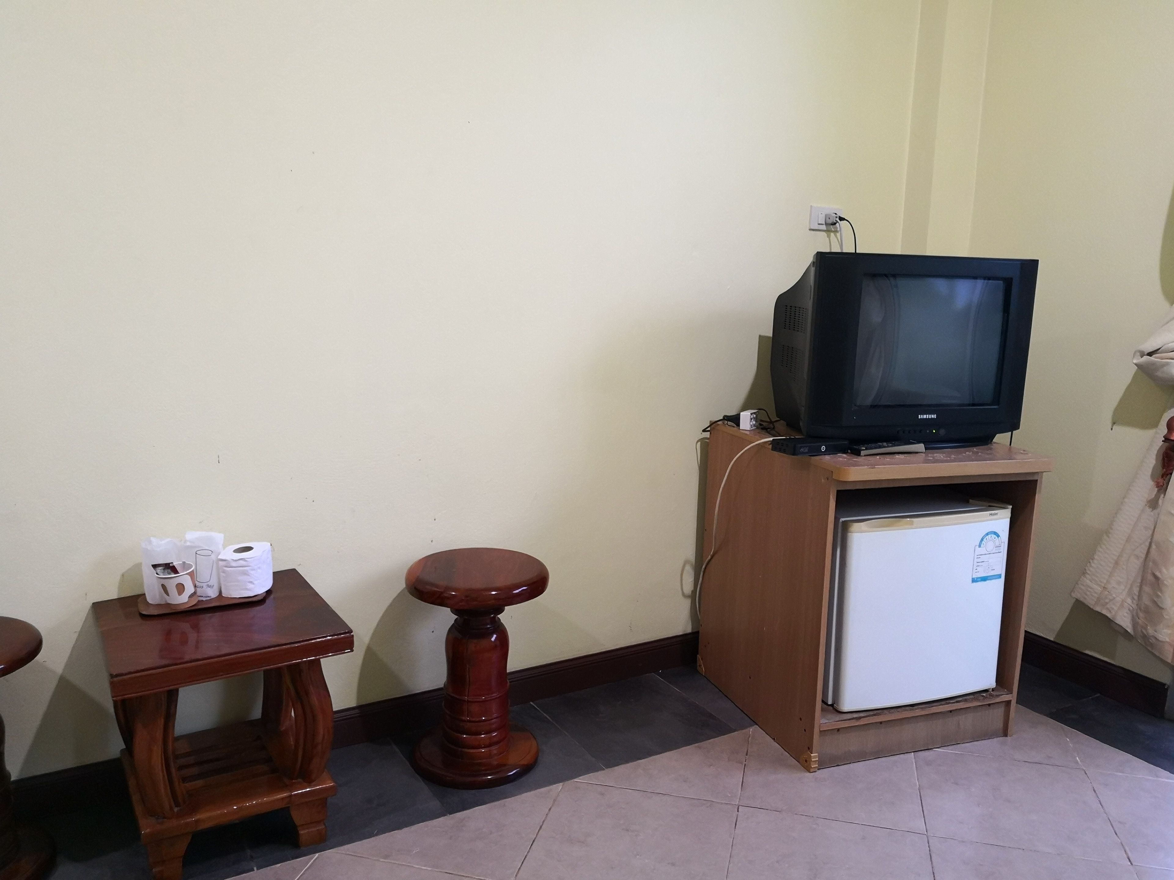 standard twin room | room amenity