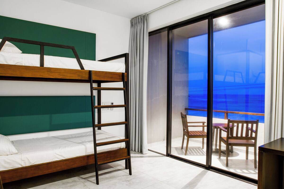 Coffres-forts dans les chambres, bureau